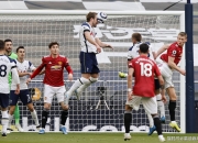 乐鱼体育app-曼联客场大胜托特纳姆热刺，重返前列