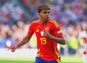 乐鱼体育官方-包含足坛新秀崭露头角，成为球队一大亮点的词条