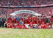 乐鱼体育链接-莱万破里程碑，拜仁血洗对手锁定冠军