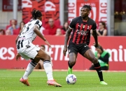 乐鱼体育注册-乌迪内斯逆转胜利，球迷欢呼