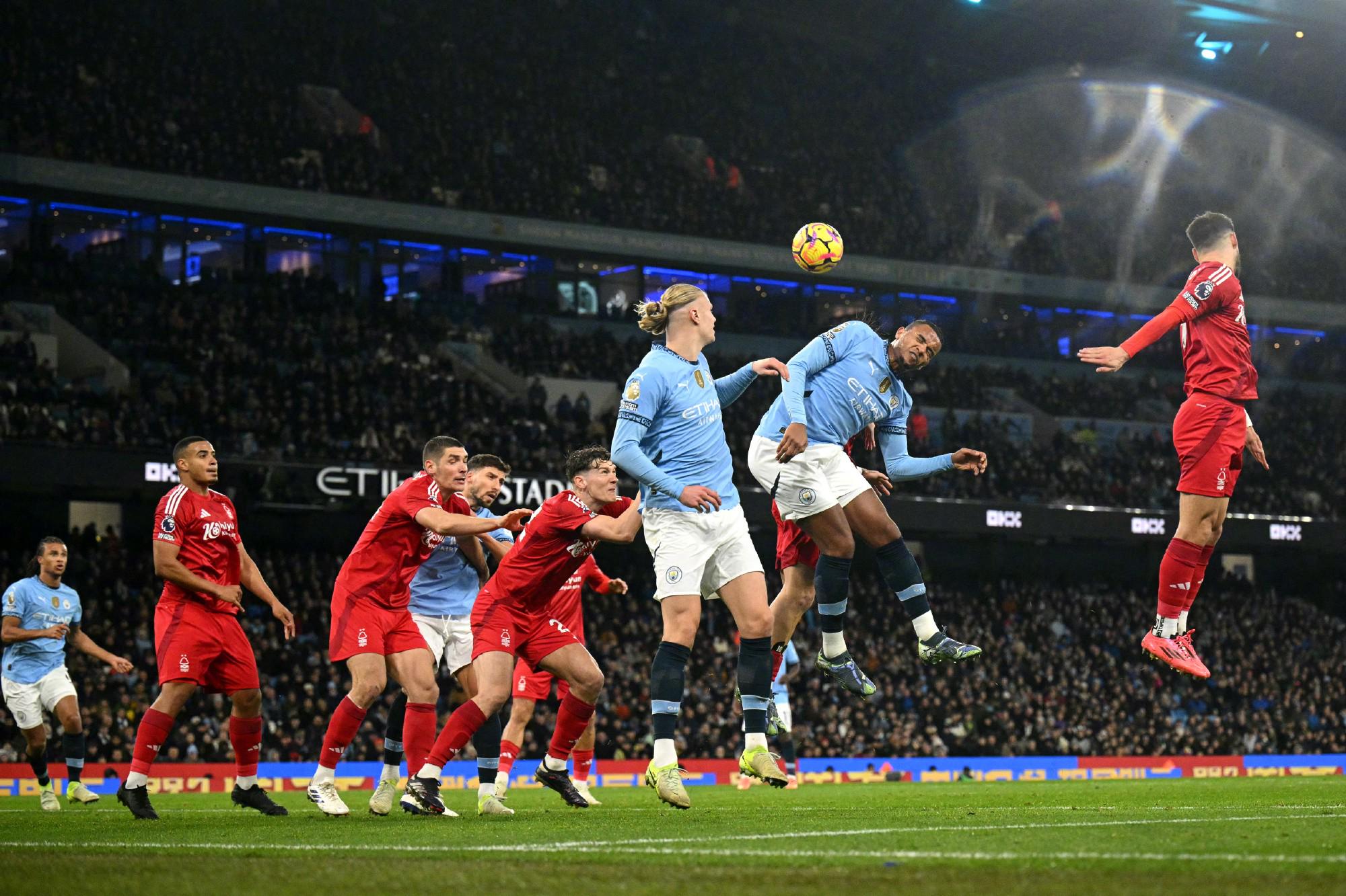 曼城双杀对手，主场保持不败统计的简单介绍