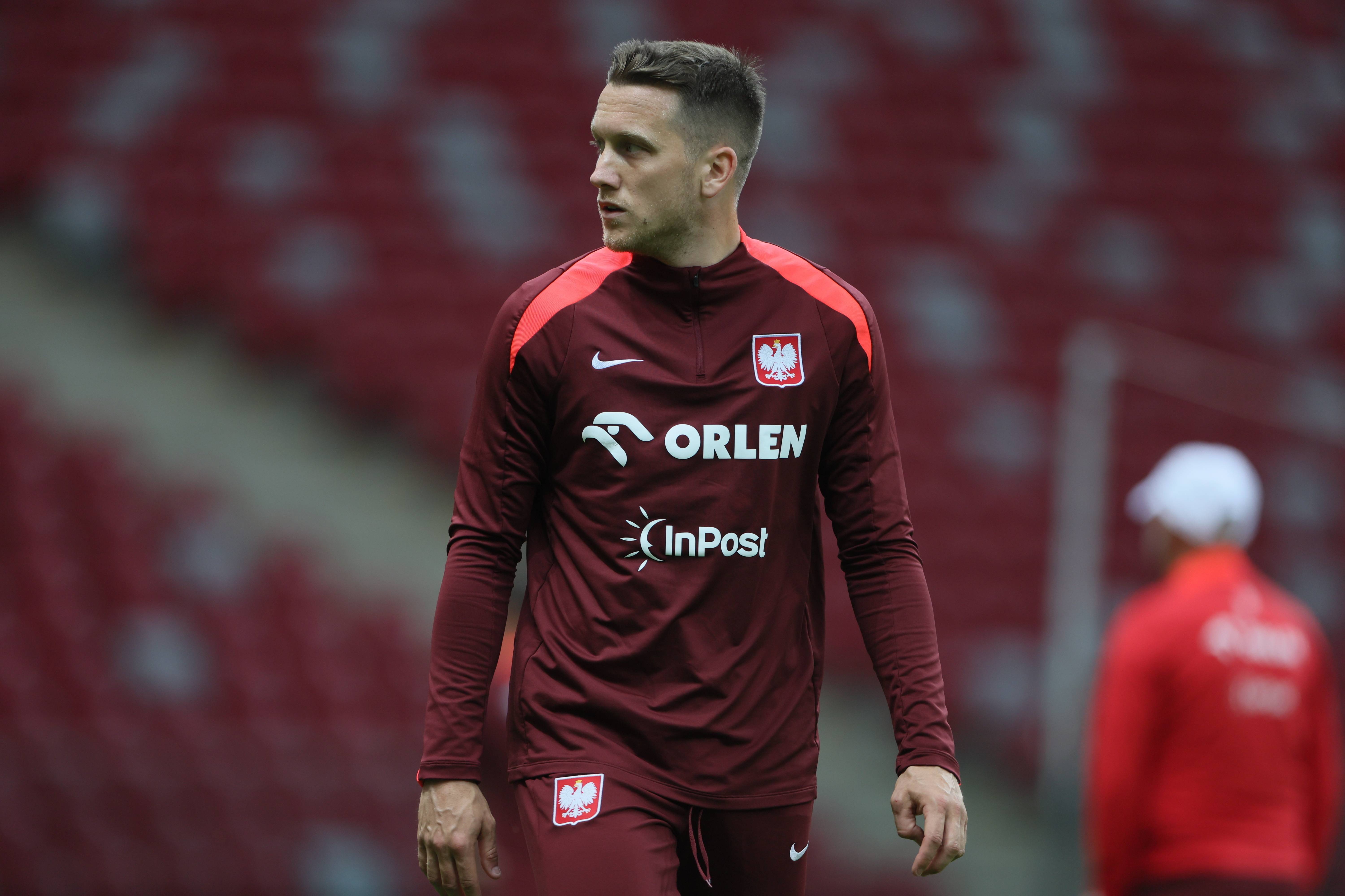 波兰足球超级联赛球员备战周末比赛严阵以待的简单介绍