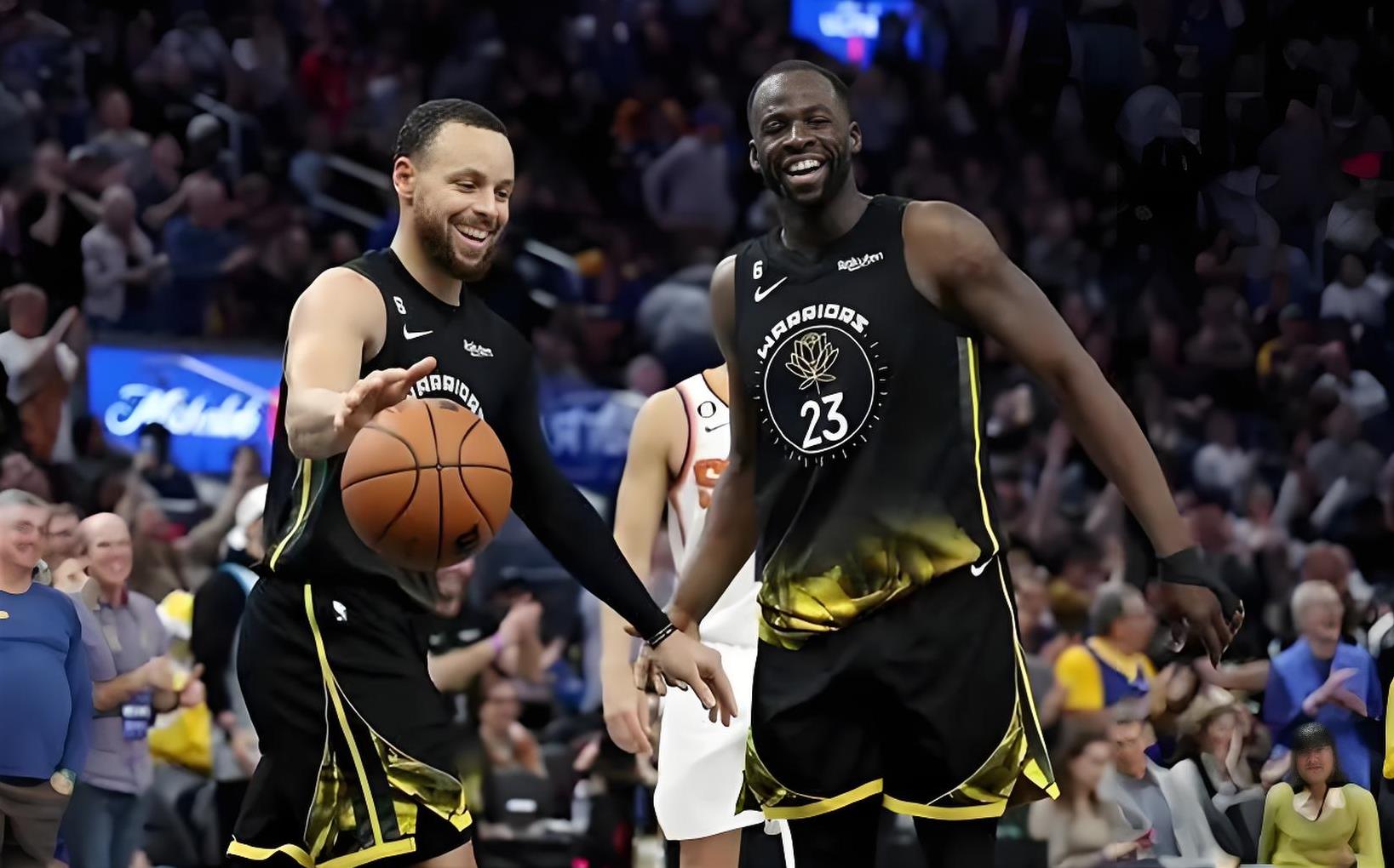 球队在关键时刻拿下了比赛的胜利