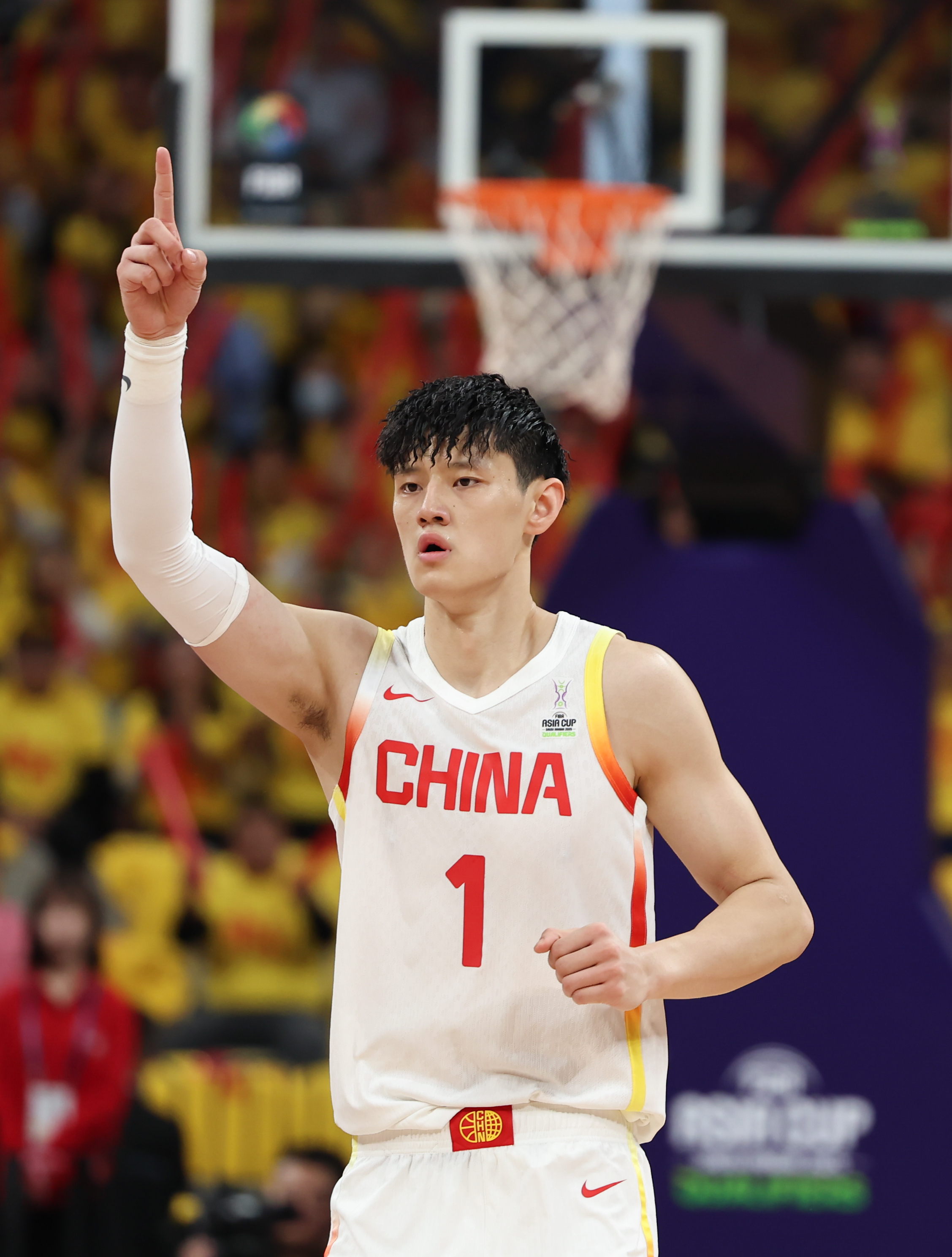 中国国家队球员表现亮眼，晋级赛事下一轮的简单介绍