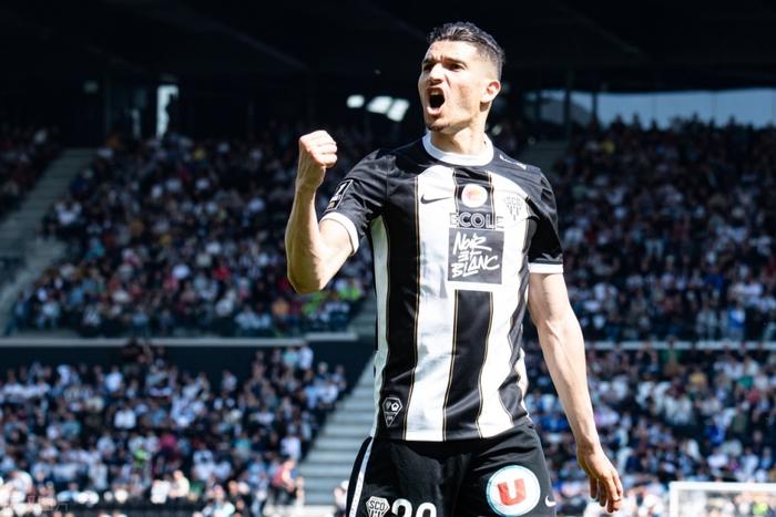 摩纳哥新星崛起，成为球迷关注焦点！