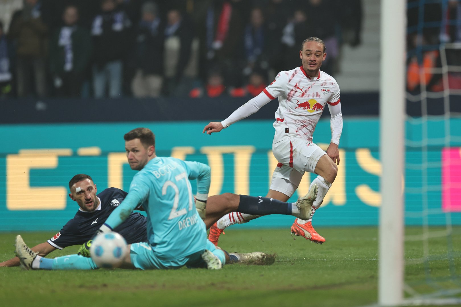 莱比锡红牛在比赛中表现英勇