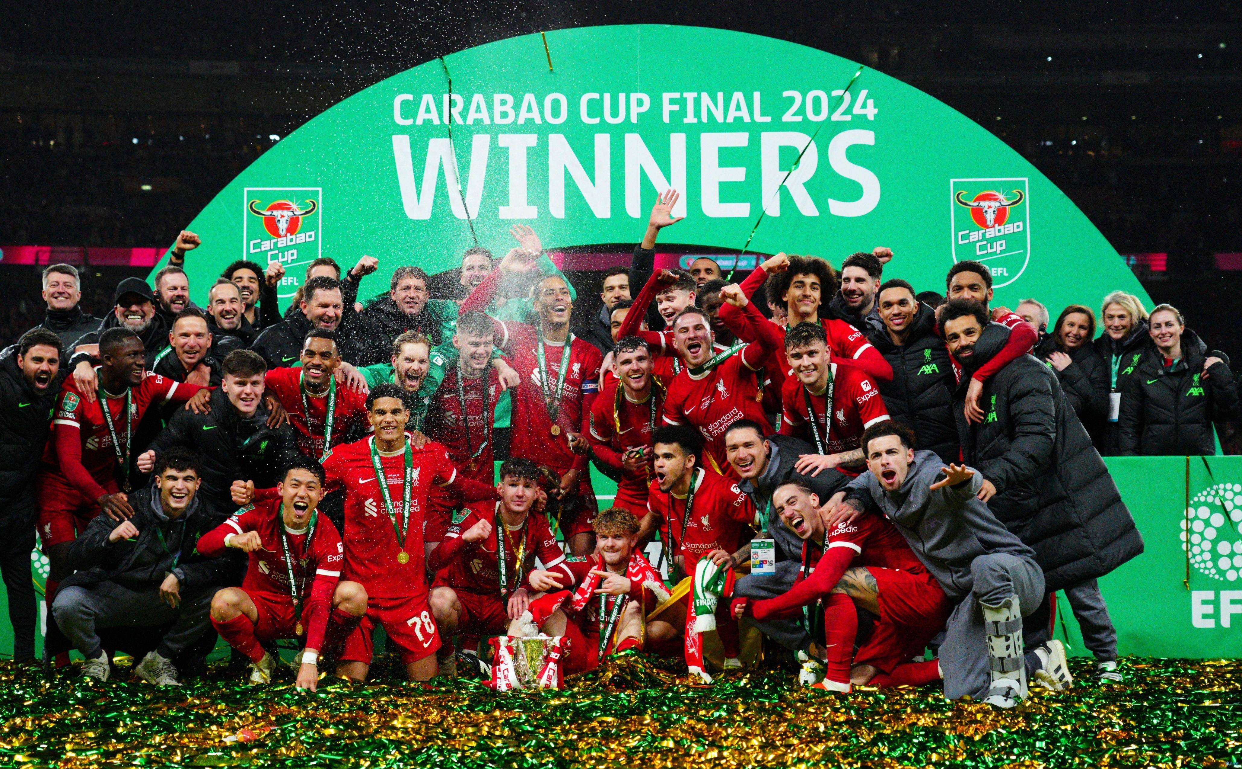 利物浦队击败阿森纳俱乐部，赢得英超联赛