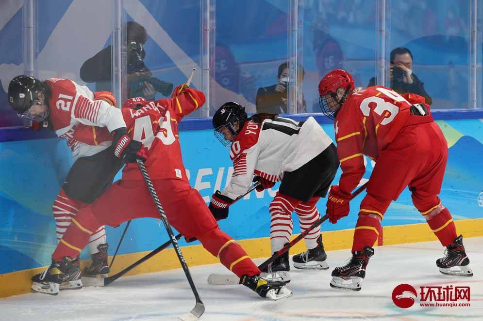 包含亚洲男子冰球队勇夺亚洲杯：实现三连冠的词条