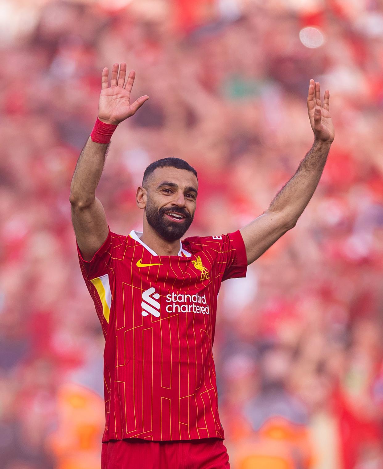 利物浦前锋创造历史，成为英超新宠的简单介绍