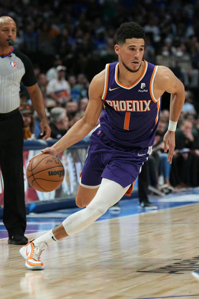 包含西非球队再度失利，淘汰赛前景严峻的词条