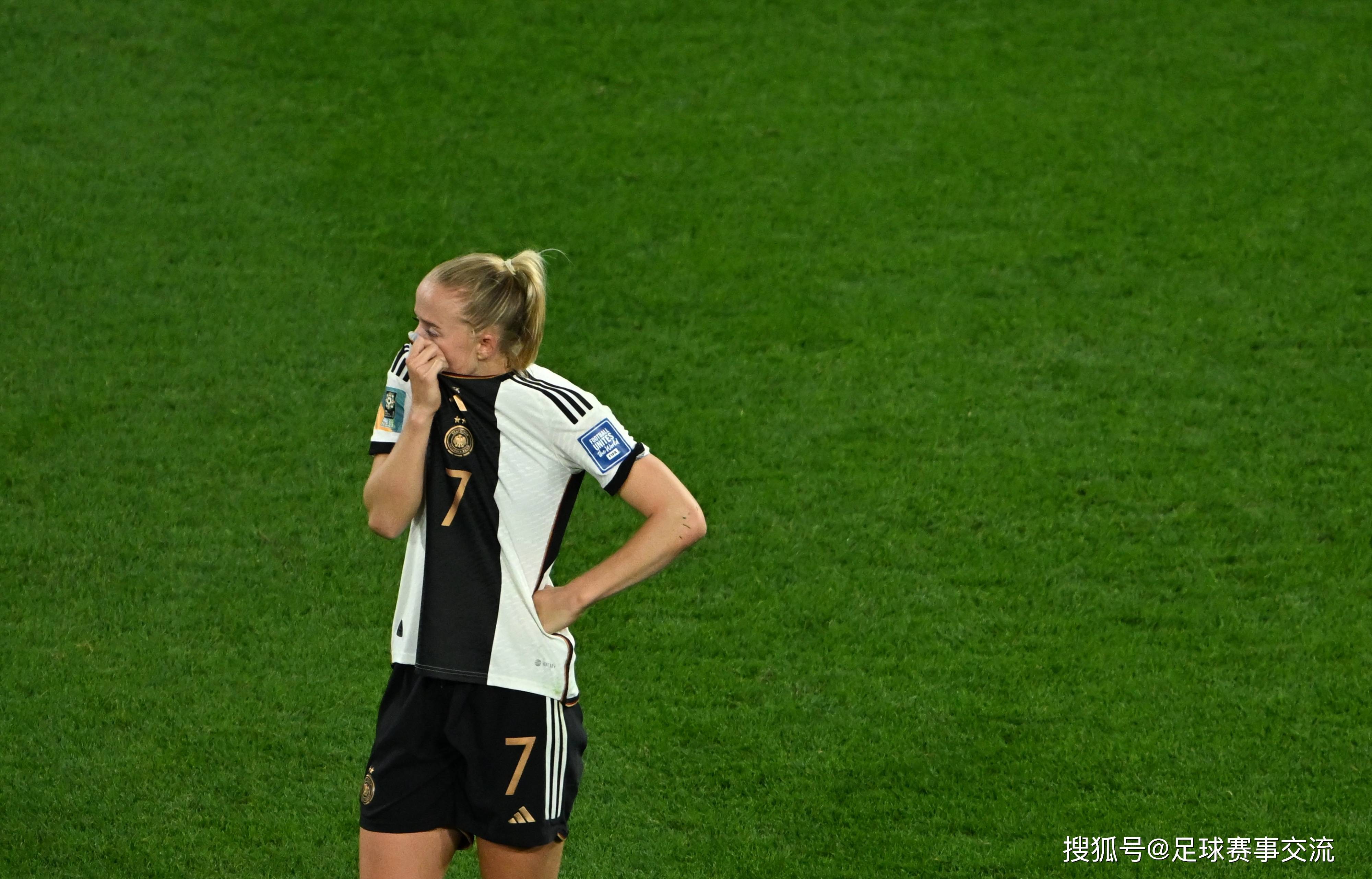 德国女足主场大胜尼日利亚队,晋级强 德国女足主场大胜尼日利亚队,晋级强