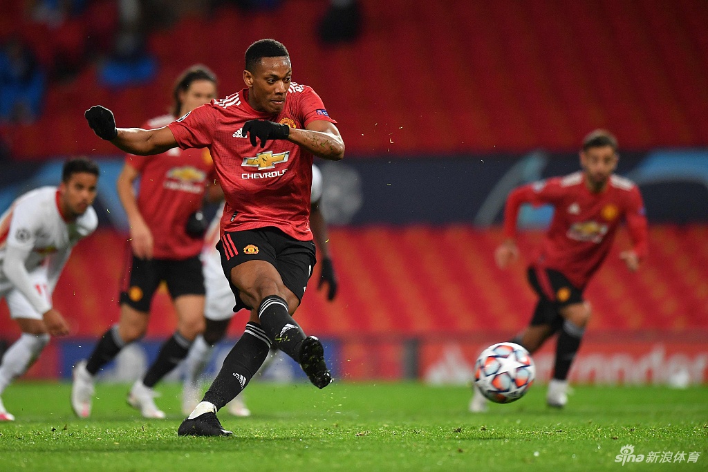 关于曼联主场大胜切尔西，拉什福德上演帽子戏法的信息