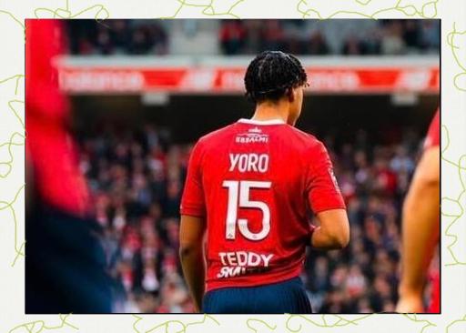 曼联中场大将伤愈复出，战帕尔梅拉斯阵容稳固