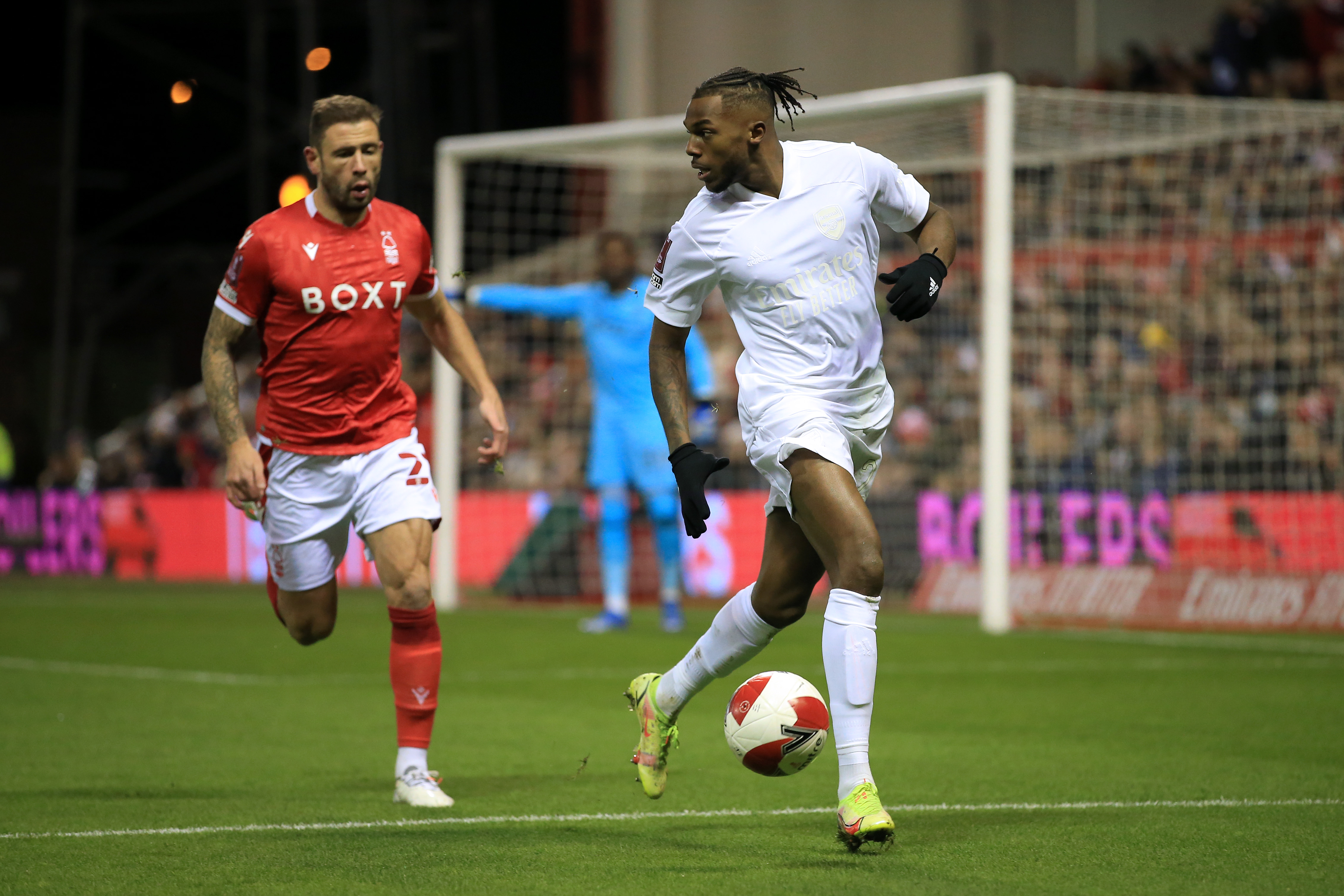 关于热情澎湃：欧洲职业球队绞尽脑汁的信息