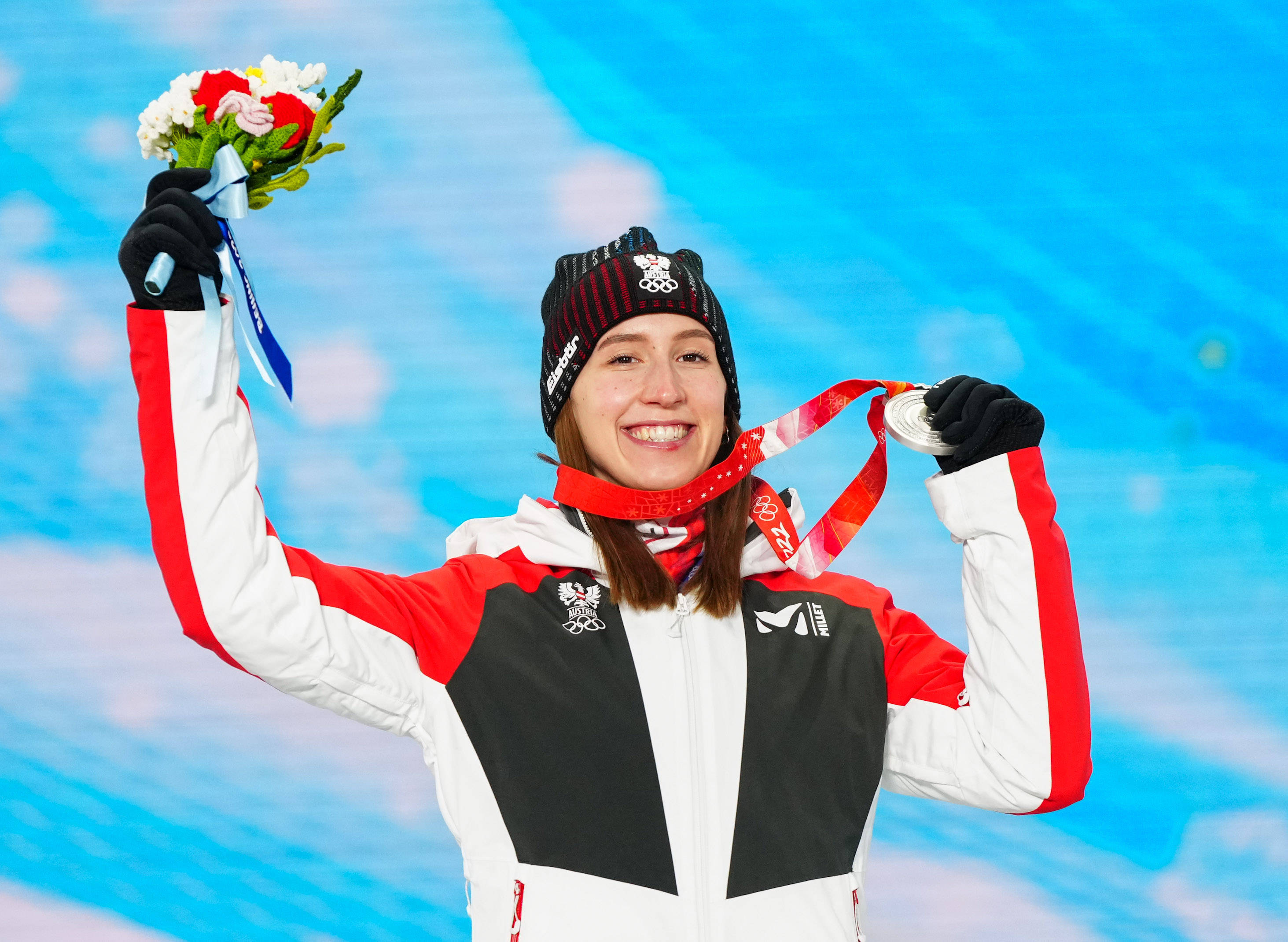 奥地利滑雪选手巧妙摆脱夺冠 奥地利滑雪选手巧妙摆脱夺冠