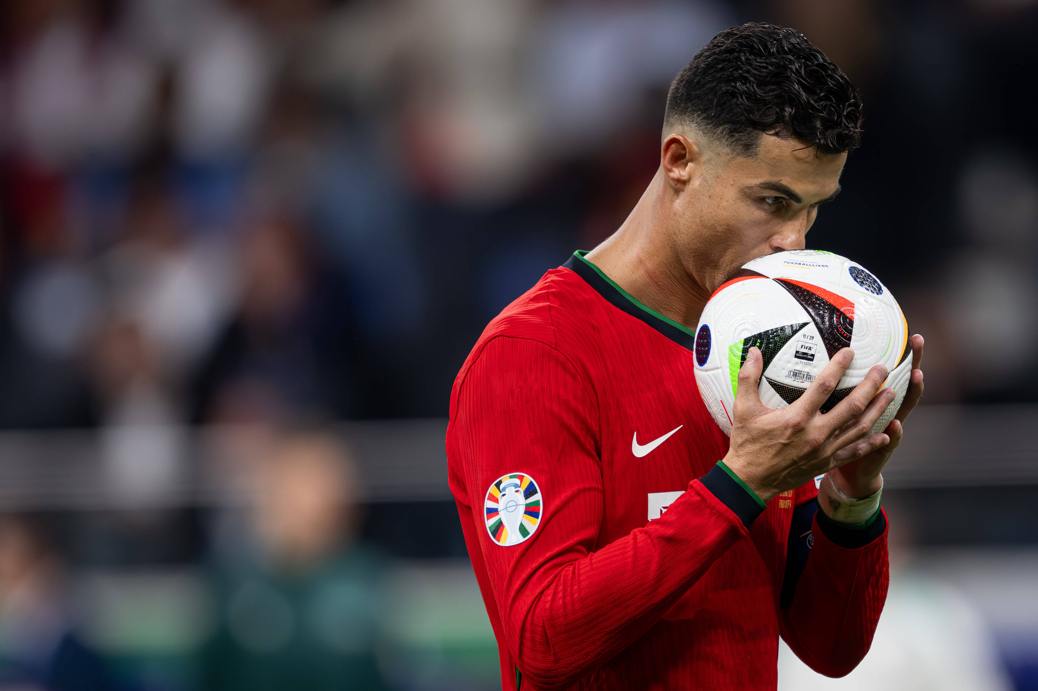 足球赛场上的奇迹时刻正在酝酿